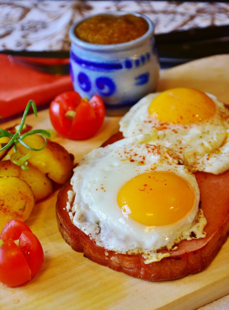 真空パックで売られているレバーケーゼはどう食べる?